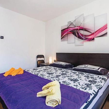 Gorgeous Apartment In Rijeka With Wifi מראה חיצוני תמונה
