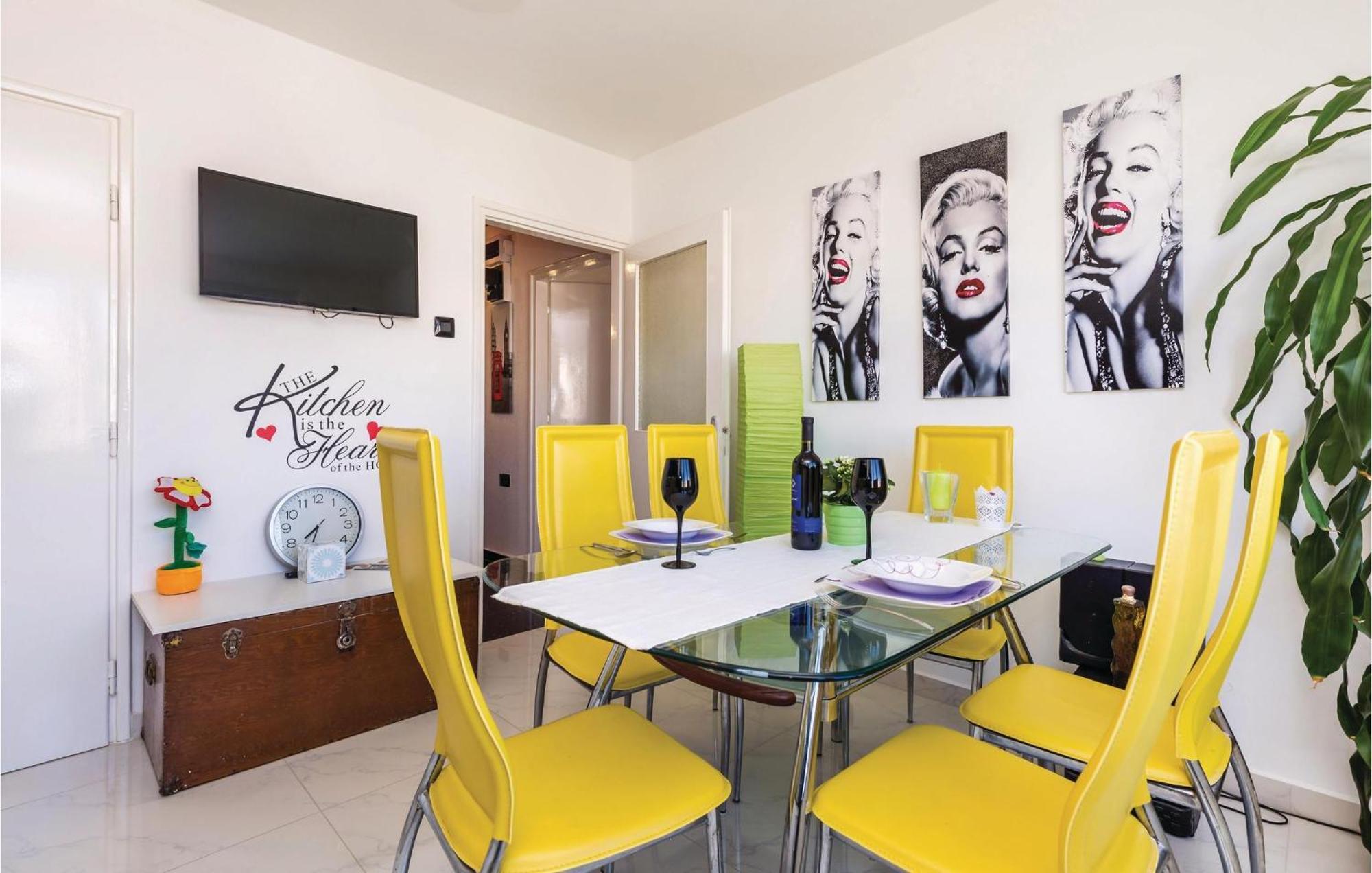 Gorgeous Apartment In Rijeka With Wifi מראה חיצוני תמונה